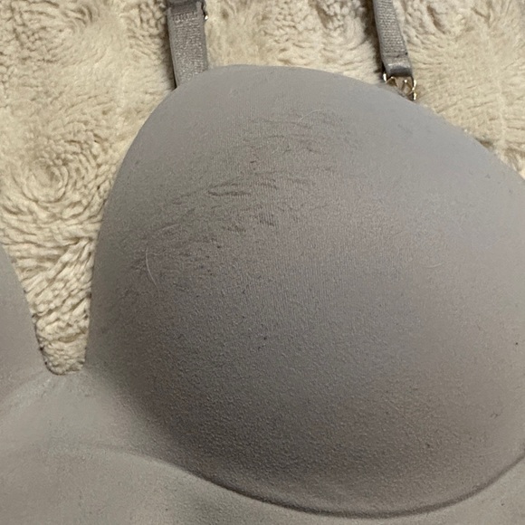 Victoria's Secret Light Gray Bra 34D - Picture 2 of 4